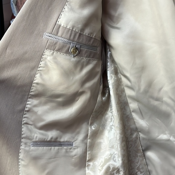 Men’s suit coat - Picture 4 of 7